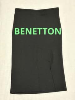 ベネトン　ブラックタイトスカート S/CH スリット入り