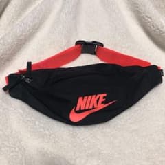 NIKE ナイキ ウエストポーチのサムネイル