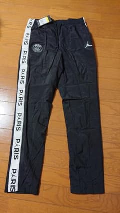 ジョーダン×PSGナイロンパンツのサムネイル