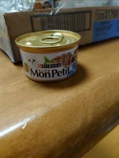 モンプチ　缶詰　成猫用　未開封23缶のサムネイル