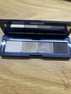 shu uemura アイシャドウパレットのサムネイル