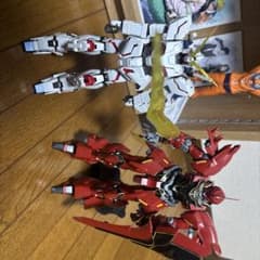 MG ユニコーン&シナンジュ組み立て済みのサムネイル