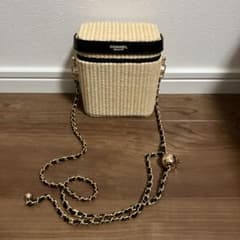 訳ありCHANEL レ ベージュ パニエ デ エサンシエル ポーチのみチェーン