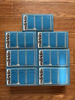 märklin メルクリン HOゲージ 7009 架線柱 10本セット×7箱 - メルカリ