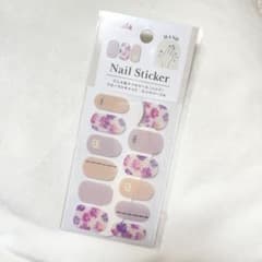 ジェル風ネイルシール　フローラルキャット　ピンクパープル　DAISOのサムネイル