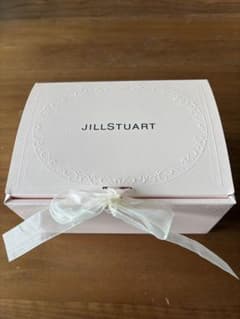 JILLSTUART リボン付きギフトボックスのサムネイル