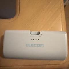 ELECOM モバイルバッテリー lightningのサムネイル