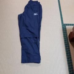 mizunoのウィンドブレーカーのサムネイル