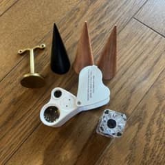 指輪・ピアス展示用小物　虫眼鏡？のサムネイル