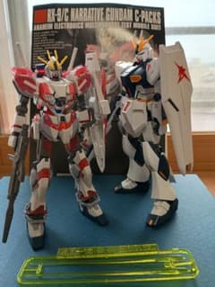 1/144ナラティブガンダム＆エントリーグレードνガンダムのサムネイル