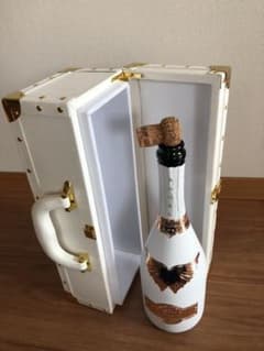 ANGEL シャンパン 白 箱 空瓶 コルク 本日限定価格3500円のサムネイル