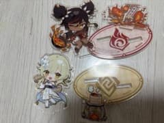 原神 アクリルスタンド 蛍 辛炎 2個セットのサムネイル