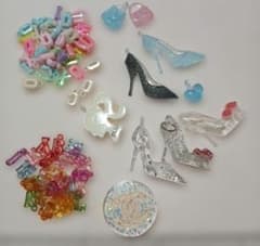 【リクエスト品】カラフルチャームセット カラフルアクリルチャームセット 約30個 - メルカリ