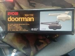 ドアマンのサムネイル