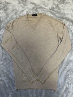 JOHN SMEDLEY ベージュ ウールVネックセーター - メルカリ