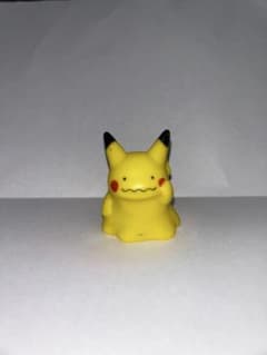 ポケモンキッズメタモン ピカチュウ指人 形へんしんメタモンのサムネイル