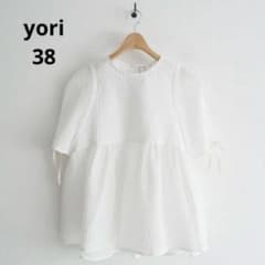 yori ヨリ フクレフレアブラウス 38 ホワイト リボン付 yori ヨリ フクレフレアブラウス 38 ホワイト リボン付 - メルカリ