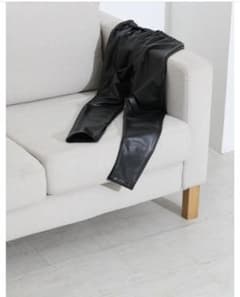 mite エコレザースリットパンツ　新品未使用のサムネイル