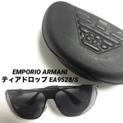 EMPORIO ARMANI サングラス ブラックのサムネイル