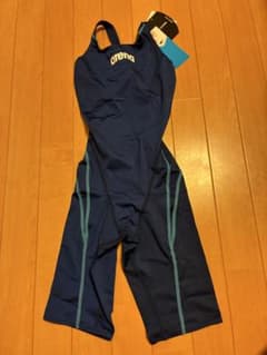 arena 競泳水着 レディース未使用のサムネイル