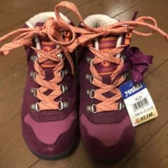 子ども用　トレッキングシューズ 登山靴のサムネイル