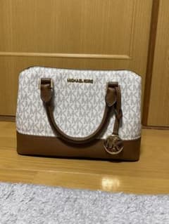 ハンドバッグのサムネイル