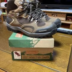 登山靴のサムネイル