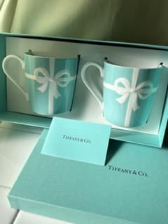 【新品・未使用】TIFFANY&Co.マグカップ ブルーリボン2個セットのサムネイル