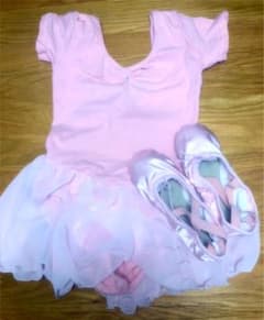 レオタード　バレエシューズ　女の子のサムネイル