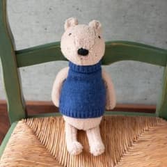 レアなぬいぐるみ le sucre ルシュクル おこじょ 青色セーターの