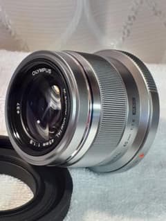OLYMPUS M45F1.8 シルバーのサムネイル