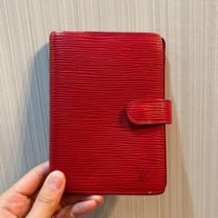 ルイヴィトン エピ 手帳カバーのサムネイル