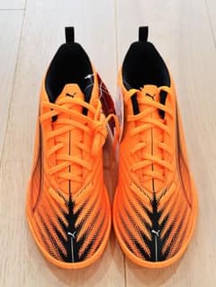 PUMA キッズ トレーニングシューズ オレンジのサムネイル