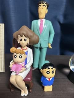 クレヨンしんちゃん フィギュア 家族写真のサムネイル