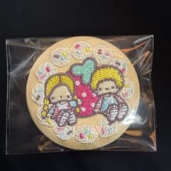 パティ＆ジミー刺繍缶バッジ いちごのサムネイル