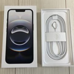 Apple iPhone 16eブラック 箱とケーブルのサムネイル