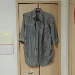 美品☆ストライプ柄☆シャツのサムネイル