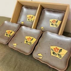 中古美品】椿絵 銘々皿 金彩5枚セット 木箱入り 九谷焼有吉窯 - メルカリ