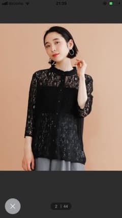 美品 ブラウスのサムネイル