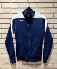 NIKE トラックジャケットのサムネイル