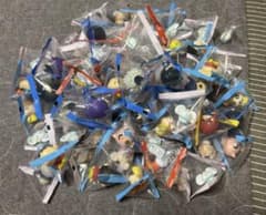 クレヨンしんちゃん プリキュア ブルーロック プチっとすわりマス 76個