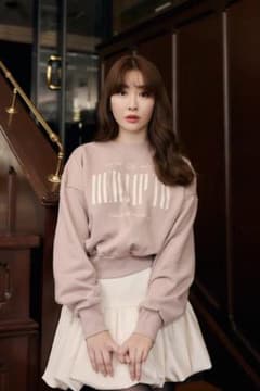 Her lip to Cherish Oversized Sweatshirtのサムネイル