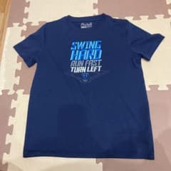値下げ　アンダーアーマー　Tシャツ　150のサムネイル