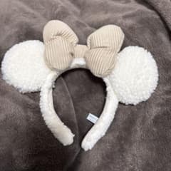 ミニーちゃん カチューシャ 白 もこもこのサムネイル