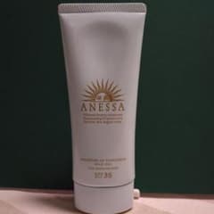ANESSA モイスチャーUVサンスクリーン マイルドジェル SPF35のサムネイル