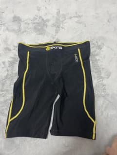 skins ハーフ　タイツ　Mサイズのサムネイル