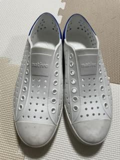 native white shoseのサムネイル