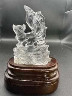 水晶九尾の置物 龍 台座つき - メルカリ