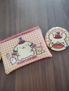 ポムポムプリン ポーチ 缶バッジ セット セリアのサムネイル