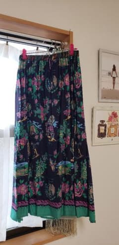チチカカ♡ロングスカートのサムネイル
